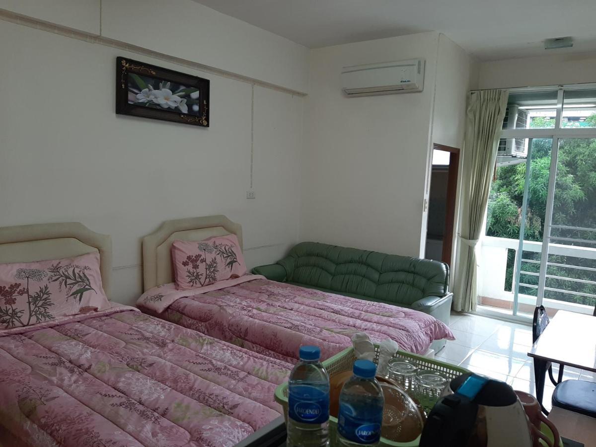 Vanlisut Hotel Ngamwongwan Nonthaburi Extérieur photo