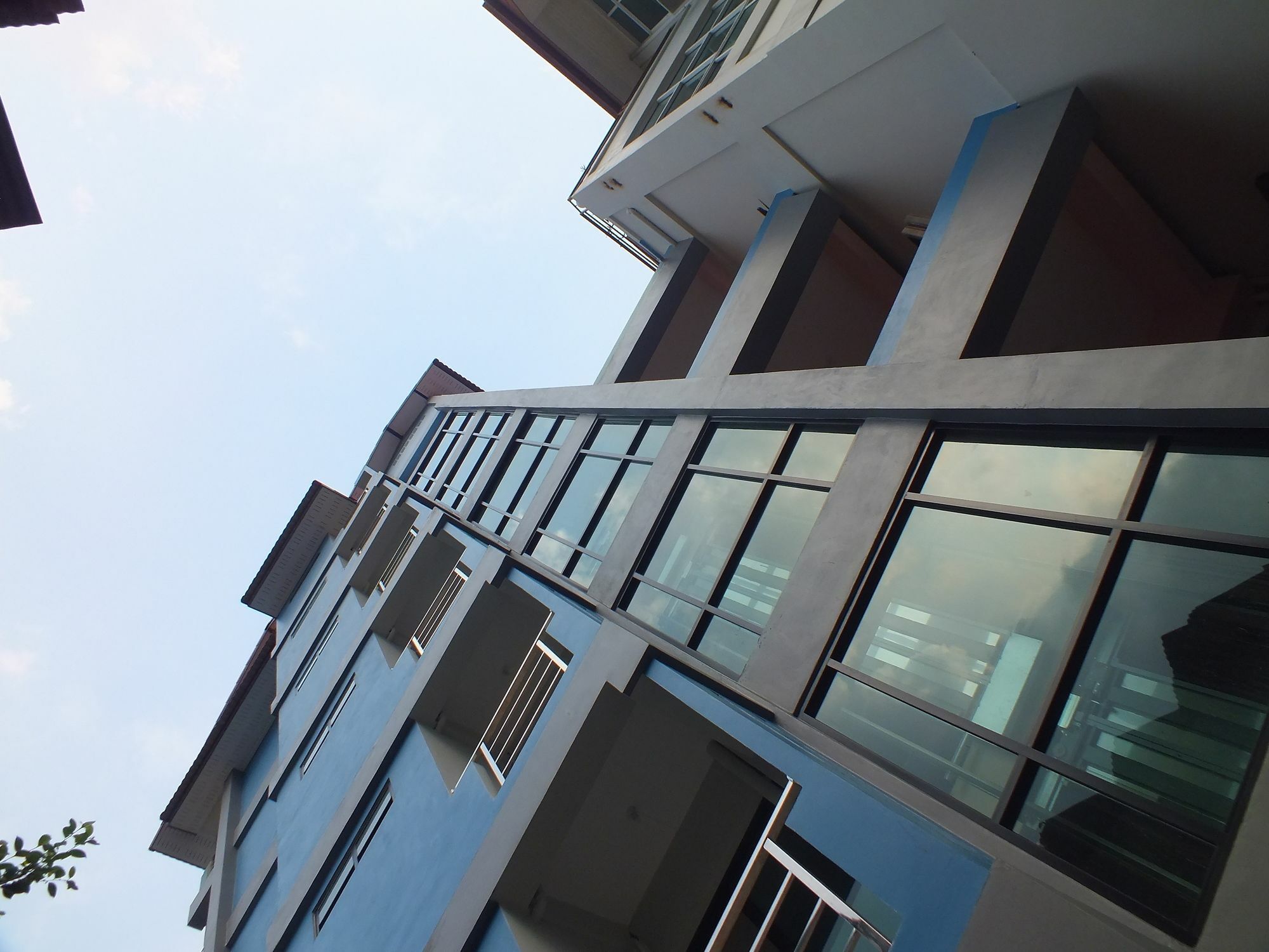 Vanlisut Hotel Ngamwongwan Nonthaburi Extérieur photo