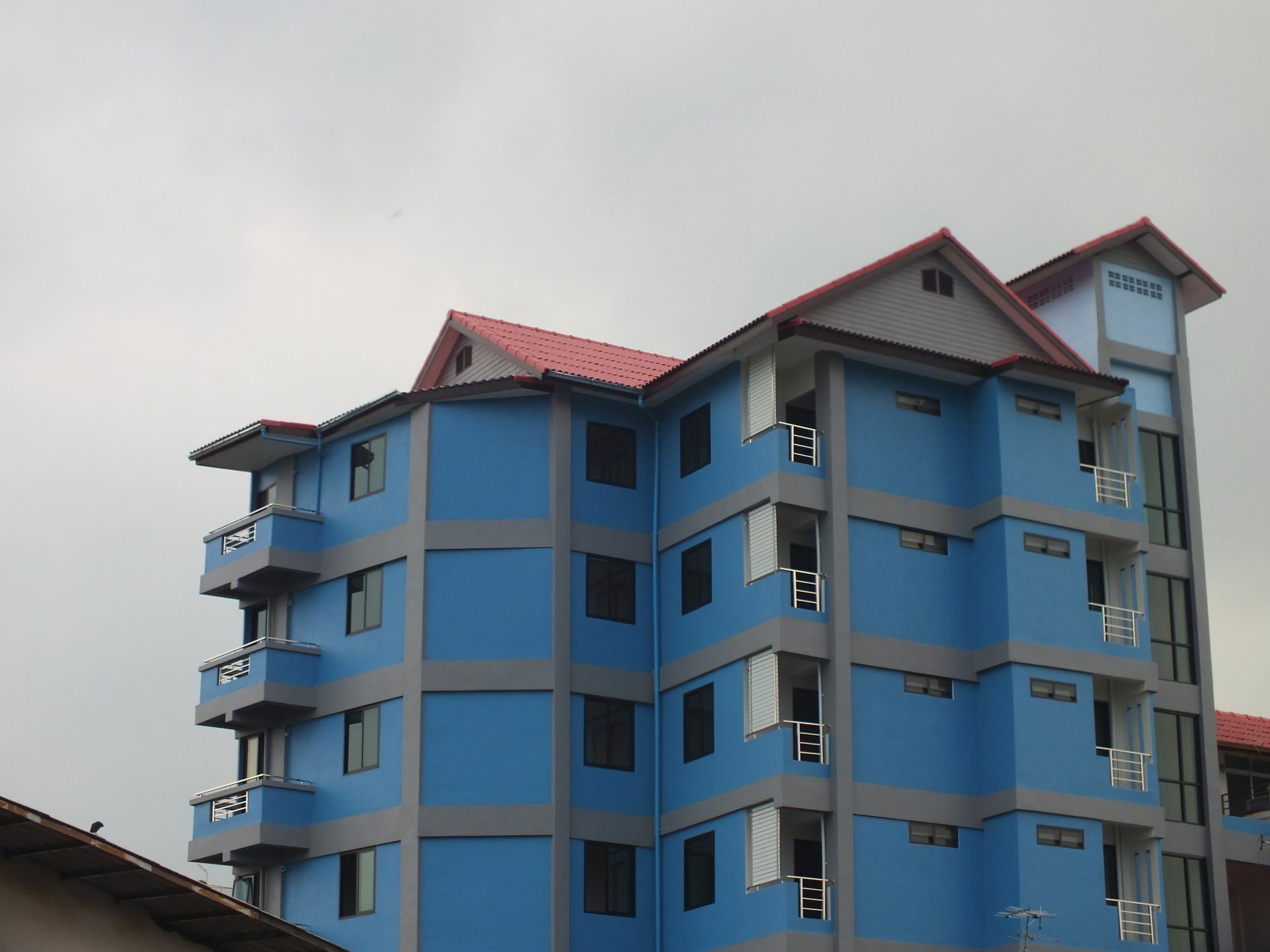 Vanlisut Hotel Ngamwongwan Nonthaburi Extérieur photo